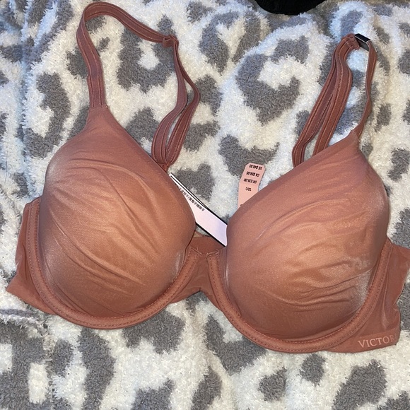 NWT Victoria’s Secret bras - Picture 2 of 4